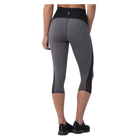 Lululemon Train Times Cropped High Rise (17") | Heathered Gray/Black | Sz 4 - Picture 9 of 9